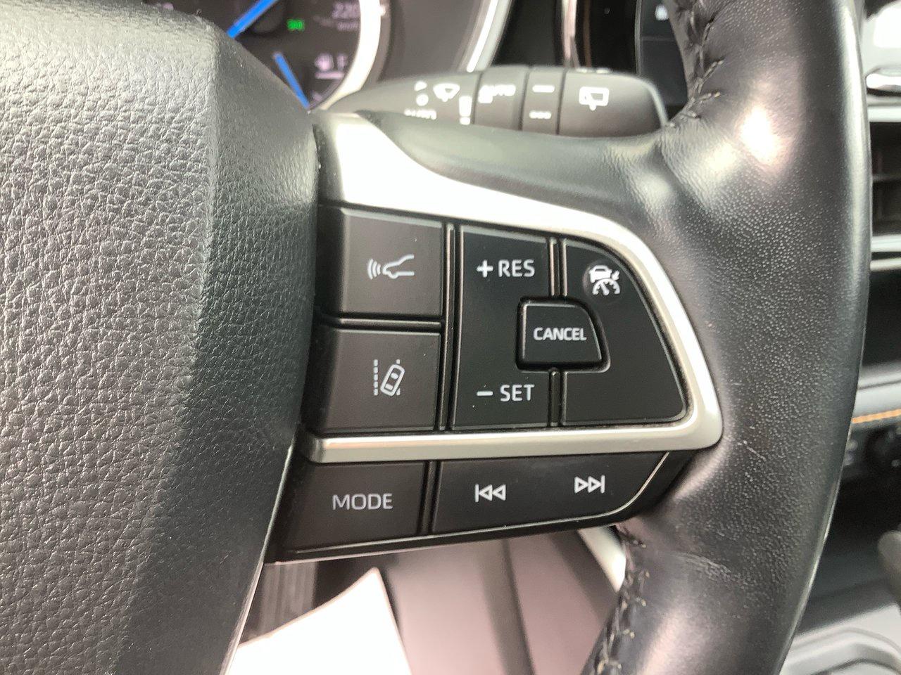 2022 Toyota Highlander HYBRID XLE Photo