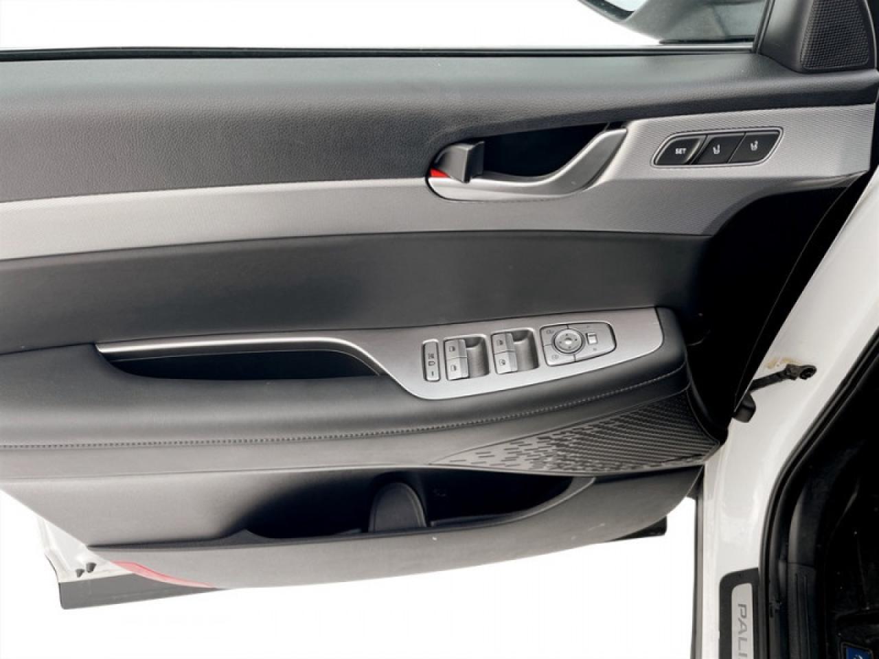 2022 Hyundai PALISADE Luxury 7-Passenger  **ONE OWNER** Photo