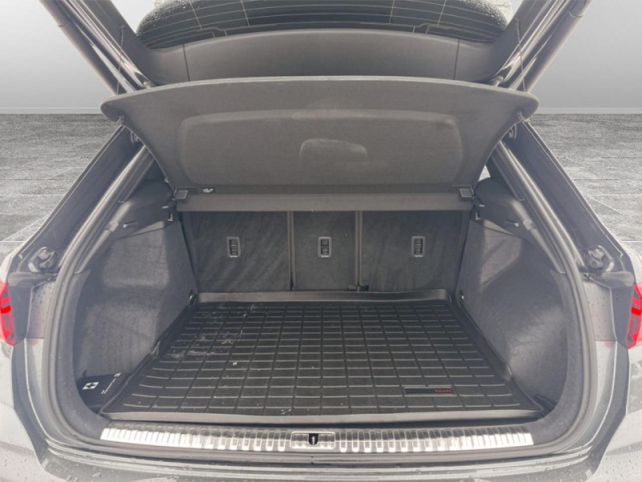 2023 Audi Q3 Technik 45 TFSI  **S LINE - ONE OWNER** Photo