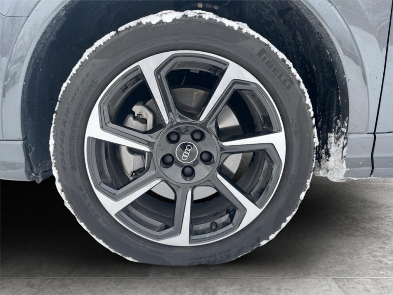 2023 Audi Q3 Technik 45 TFSI  **S LINE - ONE OWNER** Photo