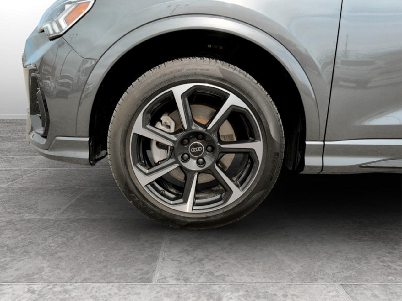 2023 Audi Q3 Technik 45 TFSI  **S LINE - ONE OWNER** Photo