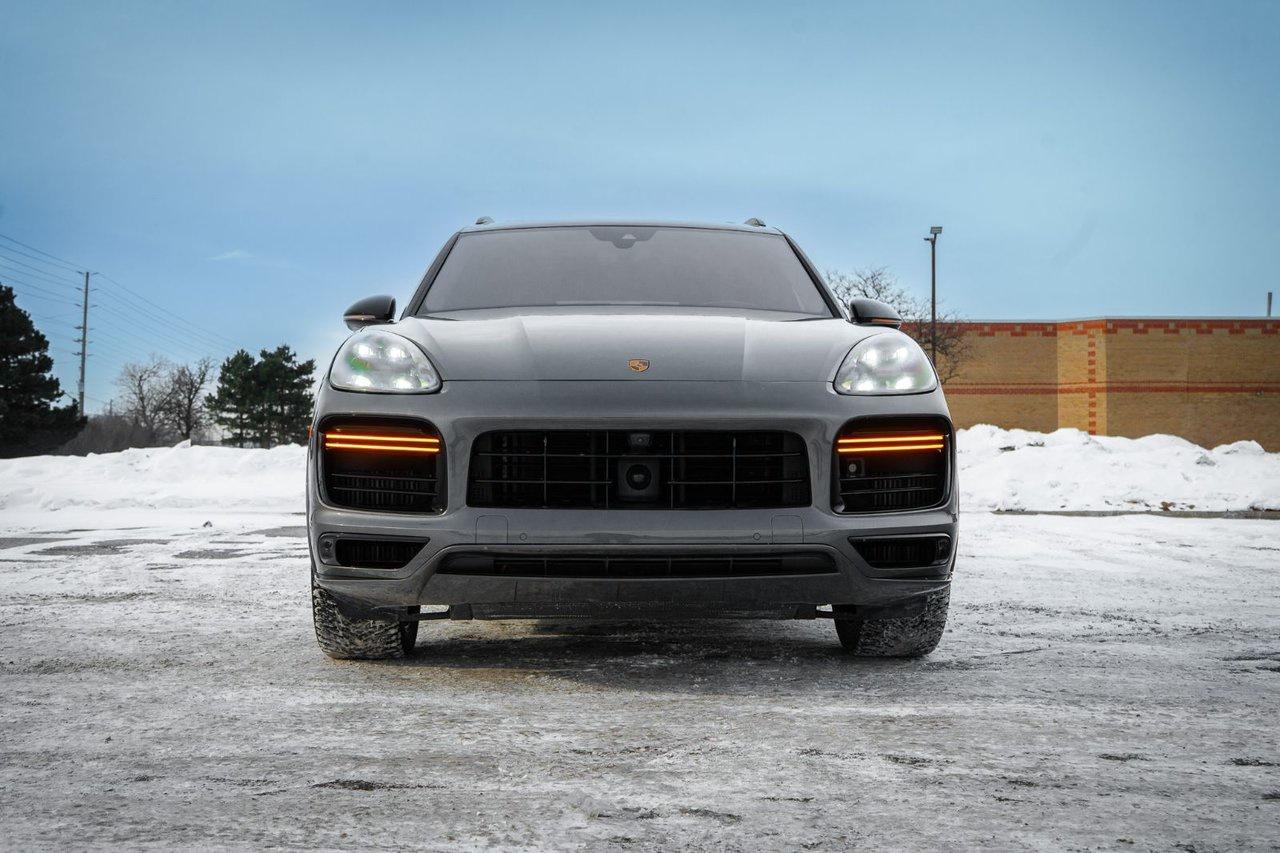 2021 Porsche Cayenne Turbo S E-Hybrid Photo