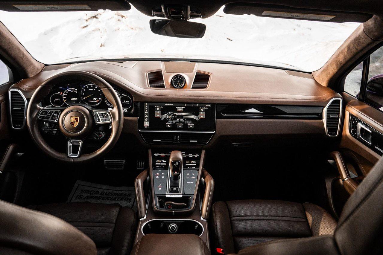 2021 Porsche Cayenne Turbo S E-Hybrid Photo