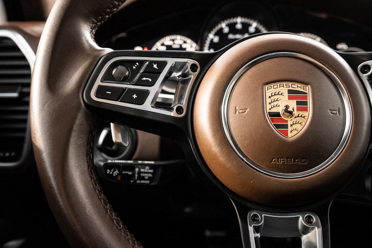 2021 Porsche Cayenne Turbo S E-Hybrid Photo