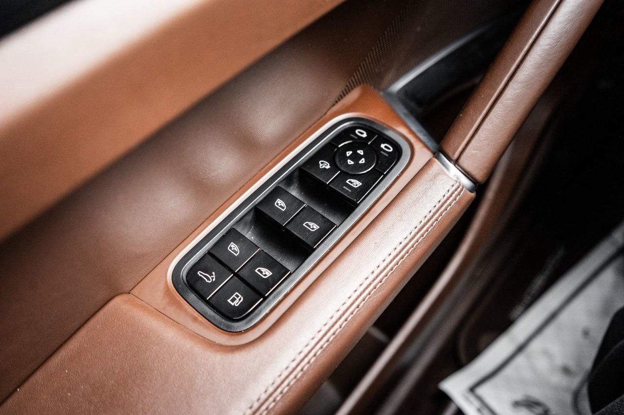 2021 Porsche Cayenne Turbo S E-Hybrid Photo