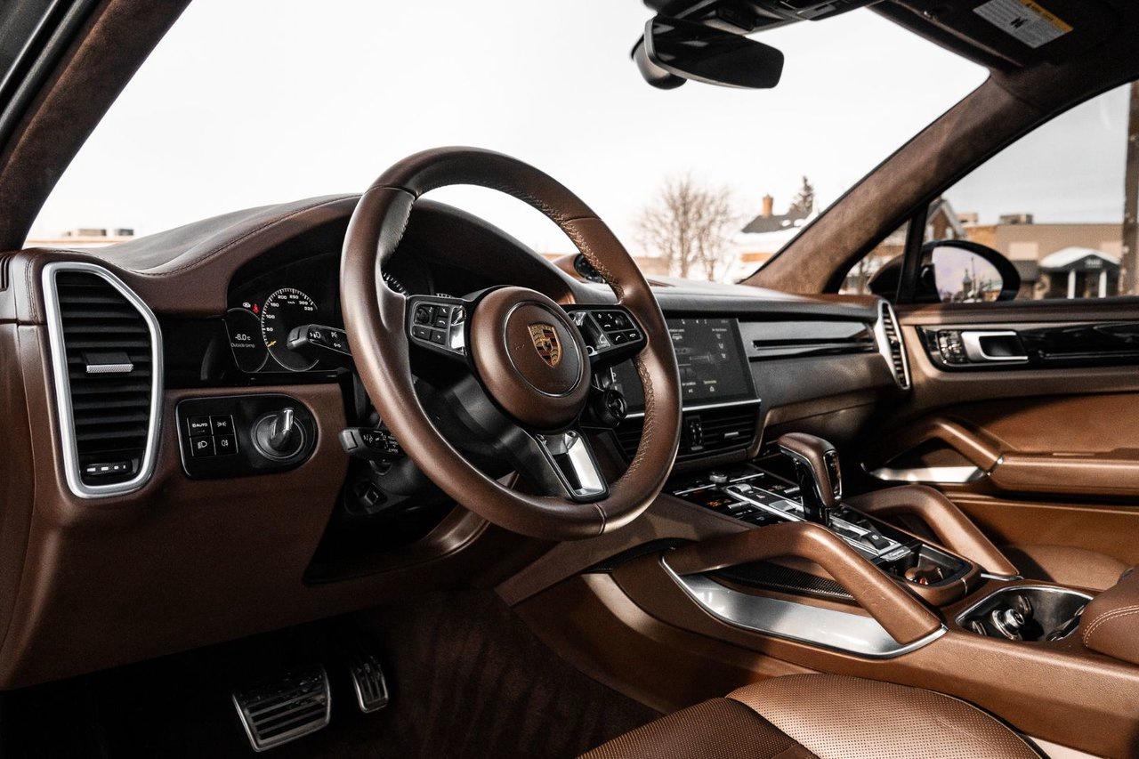 2021 Porsche Cayenne Turbo S E-Hybrid Photo