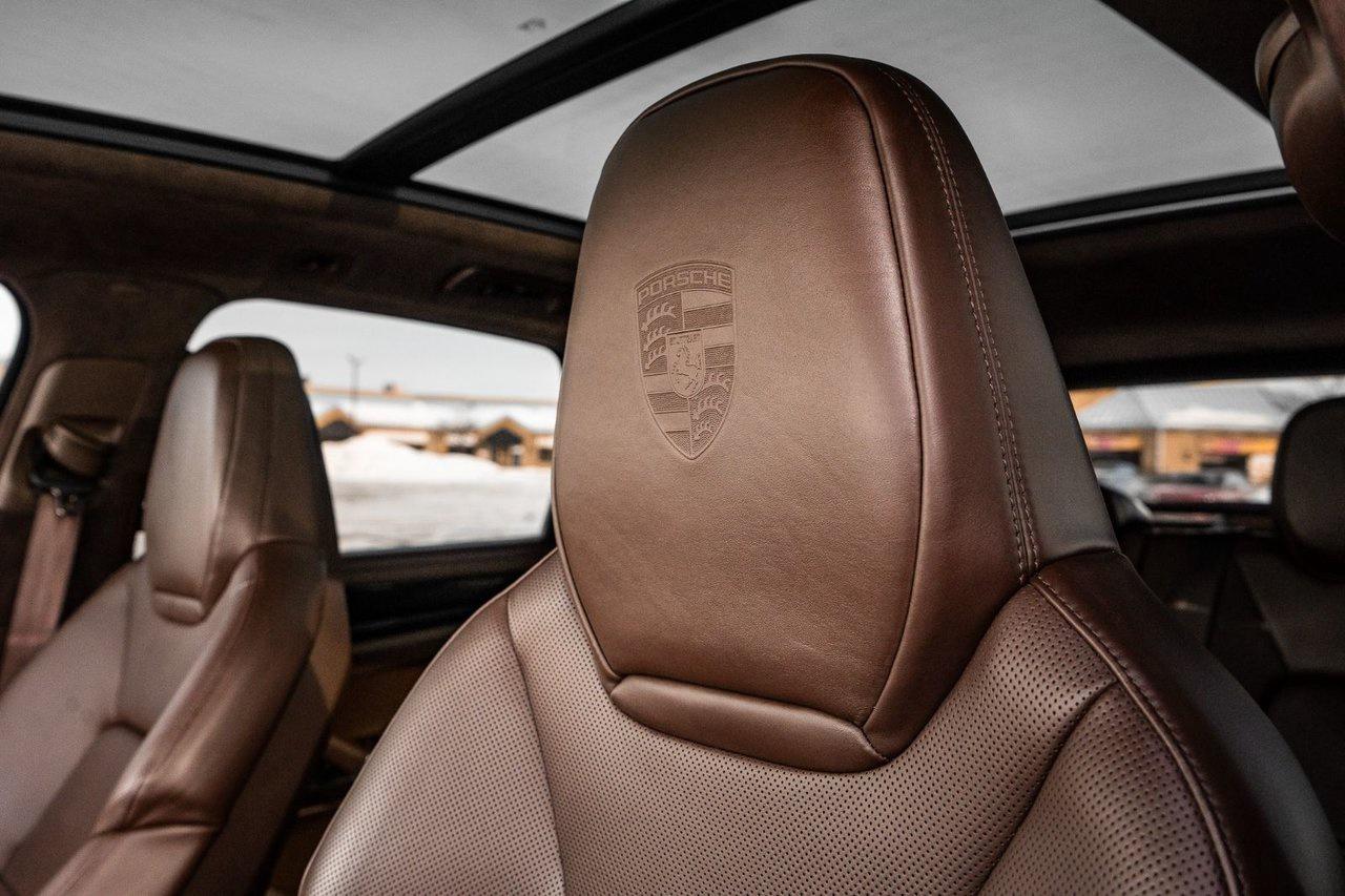 2021 Porsche Cayenne Turbo S E-Hybrid Photo