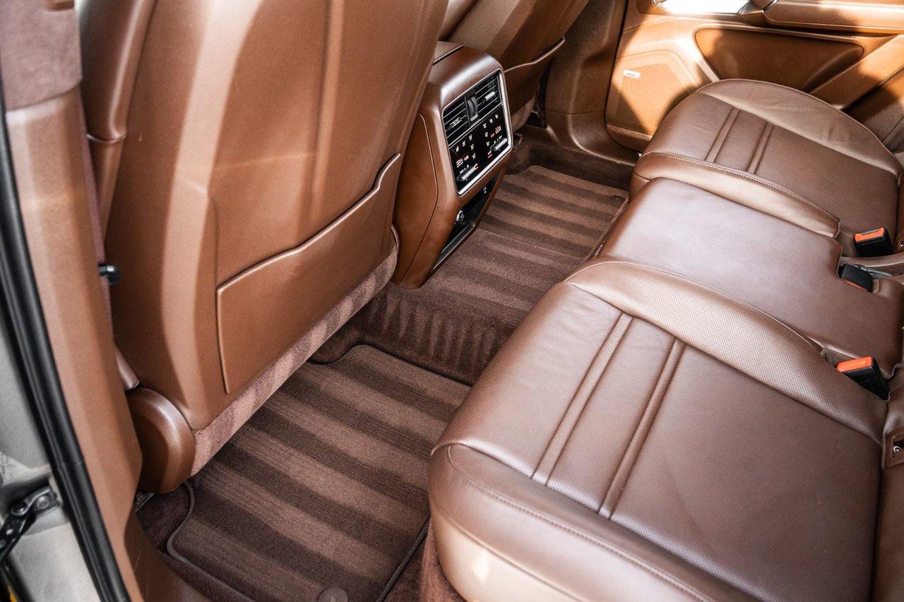 2021 Porsche Cayenne Turbo S E-Hybrid Photo