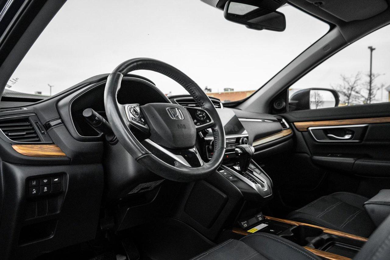 2020 Honda CR-V Touring Photo
