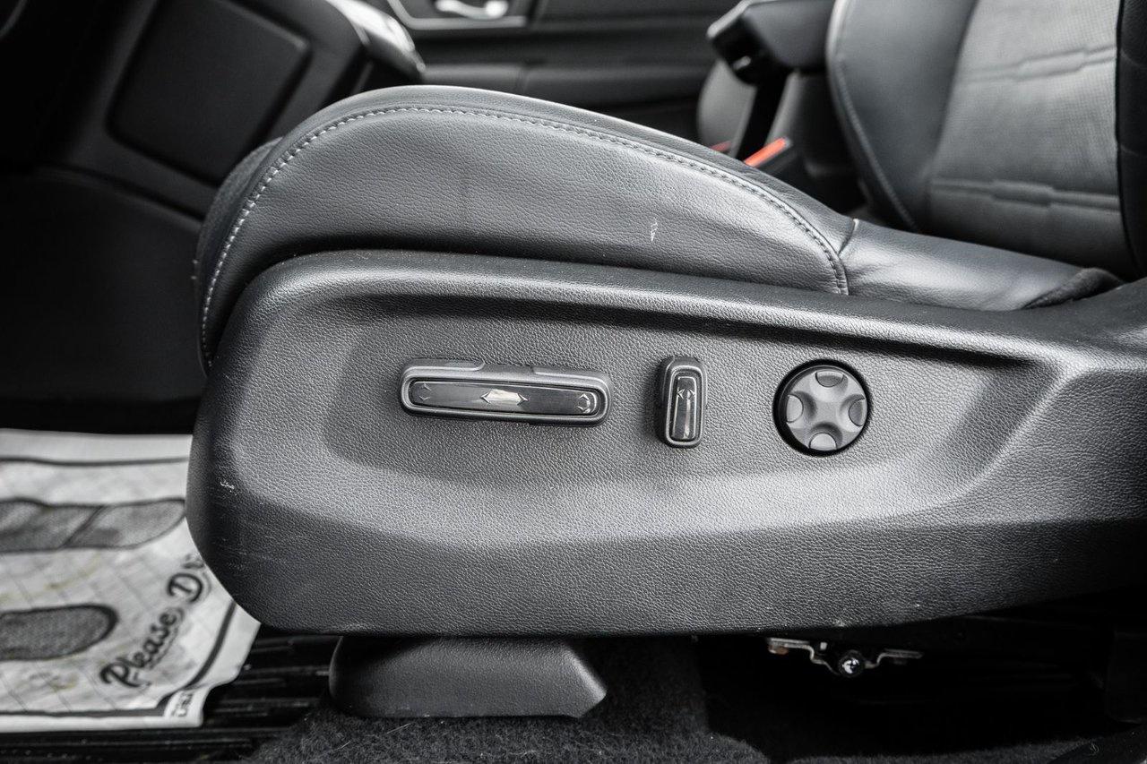 2020 Honda CR-V Touring Photo