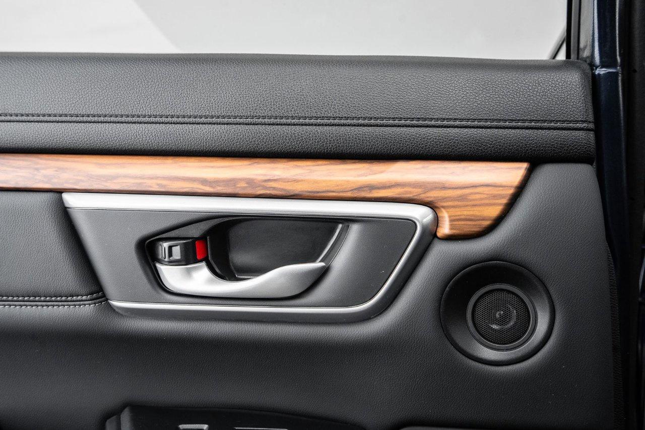 2020 Honda CR-V Touring Photo