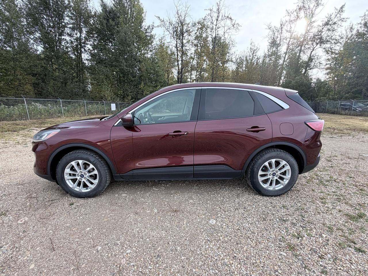 2021 Ford Escape SE Photo1