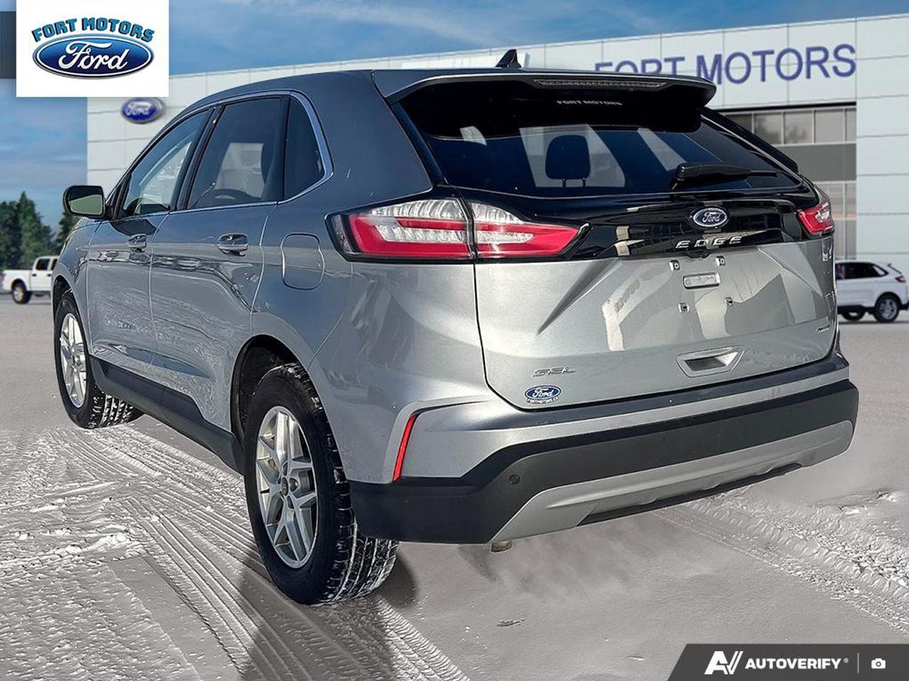 2024 Ford Edge SEL Photo3