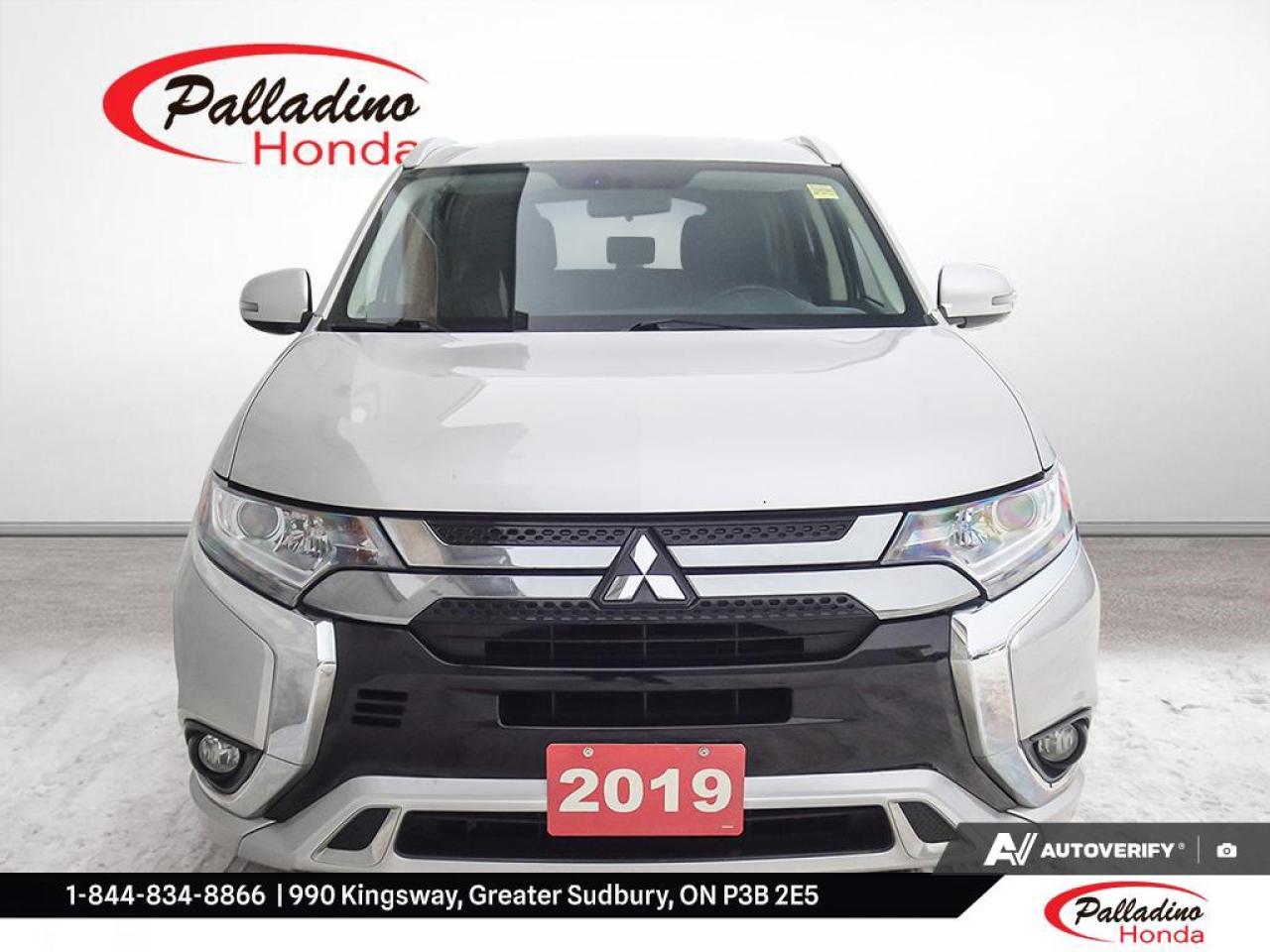 2019 Mitsubishi Outlander Phev SE Photo