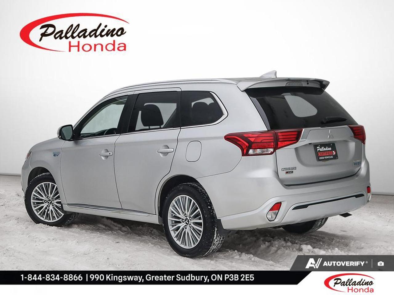 2019 Mitsubishi Outlander Phev SE Photo3