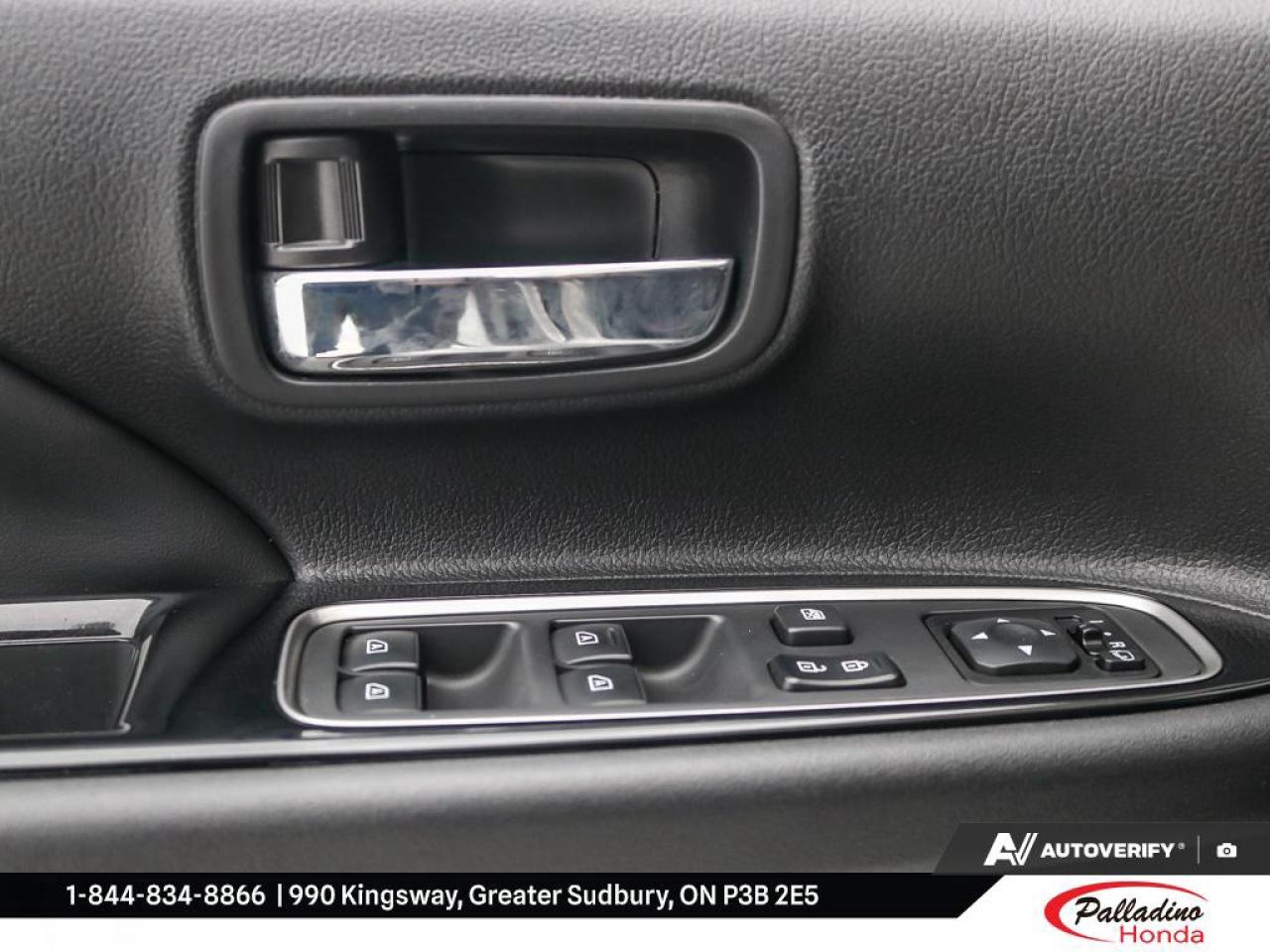 2019 Mitsubishi Outlander Phev SE Photo