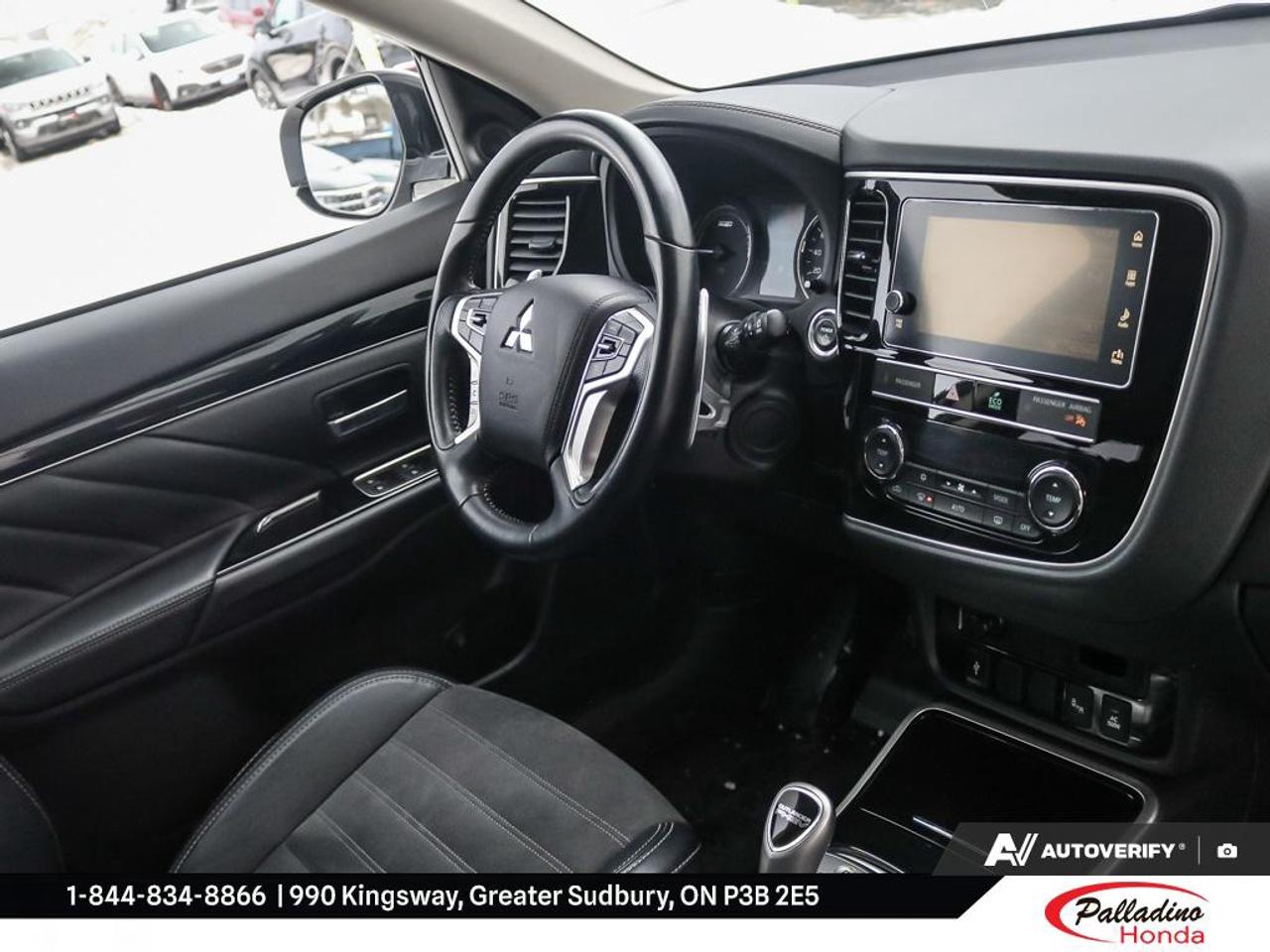 2019 Mitsubishi Outlander Phev SE Photo