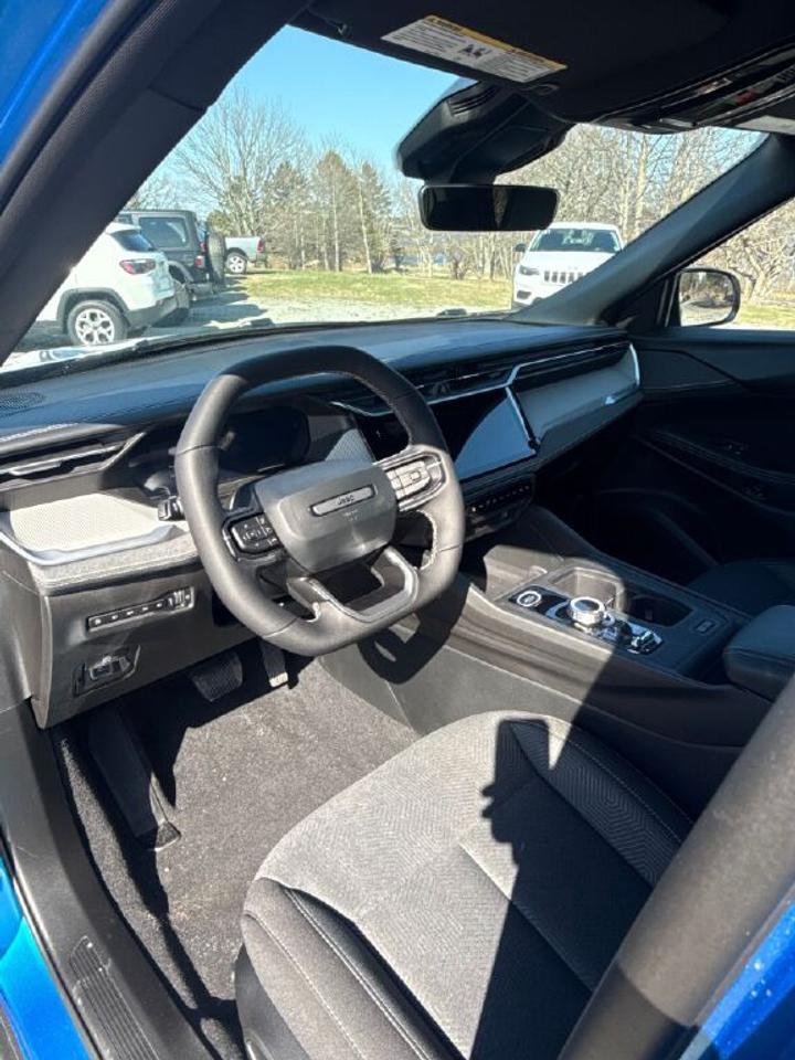 2026 Jeep Cherokee laredo Photo