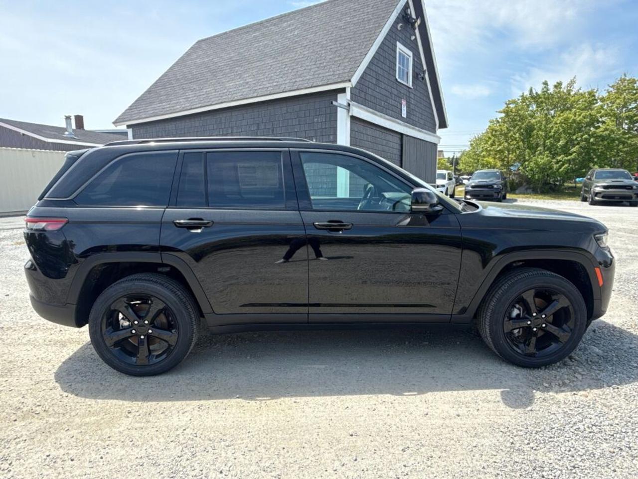 2026 Jeep Grand Cherokee Altitude Photo