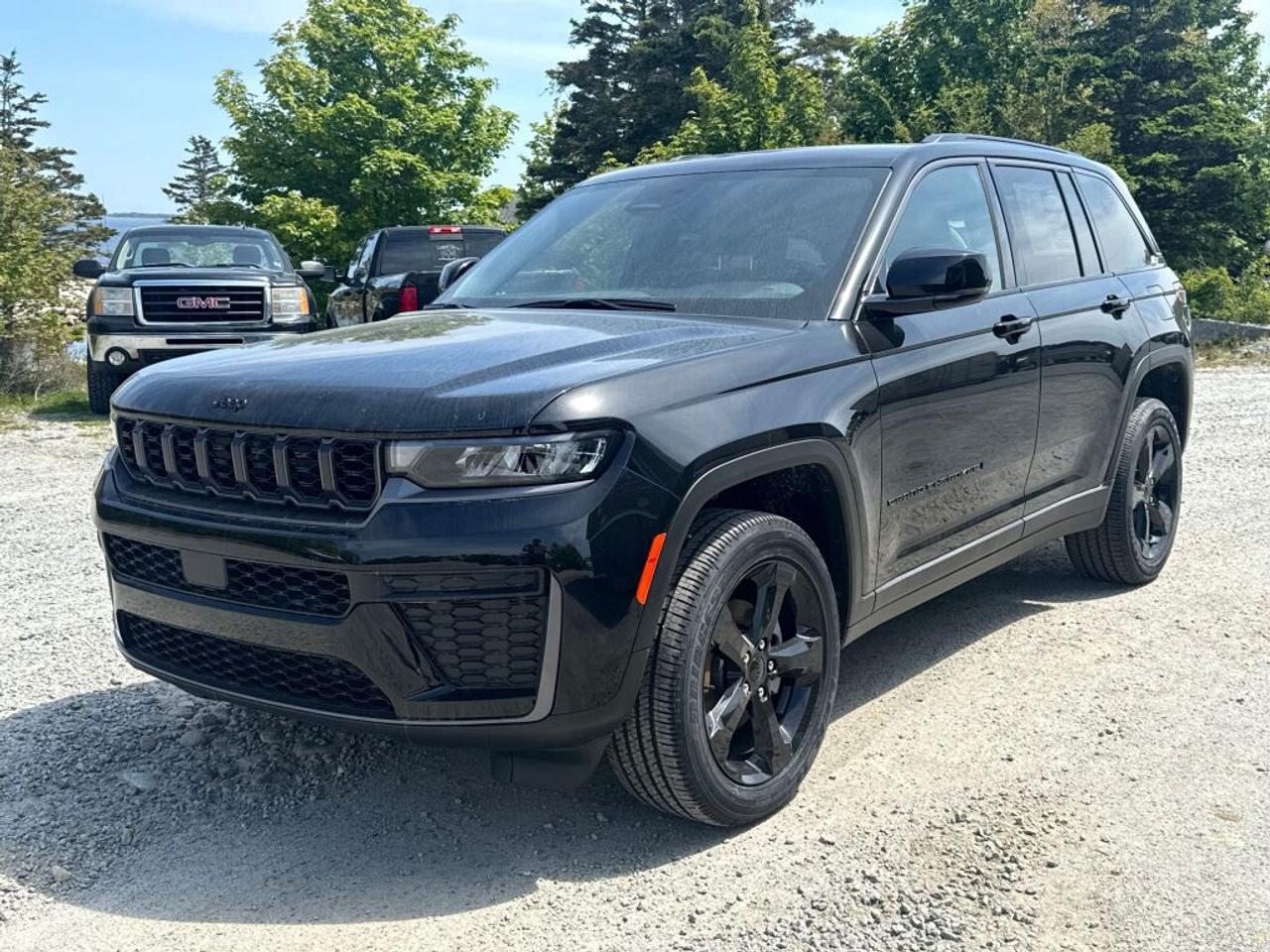 2026 Jeep Grand Cherokee Altitude Photo