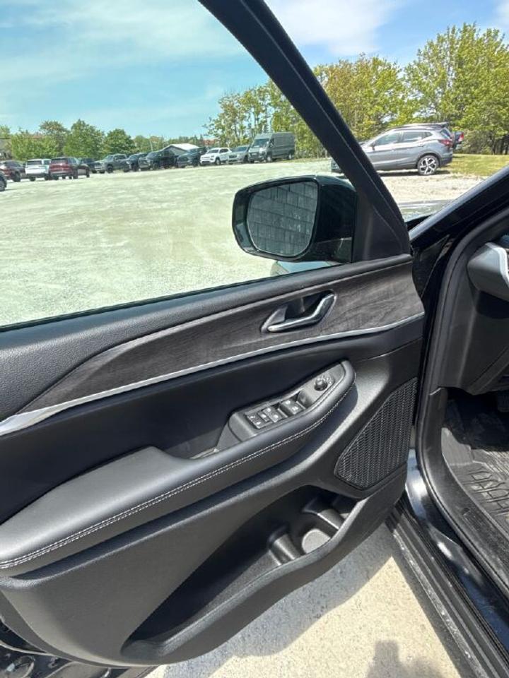 2026 Jeep Grand Cherokee Altitude Photo