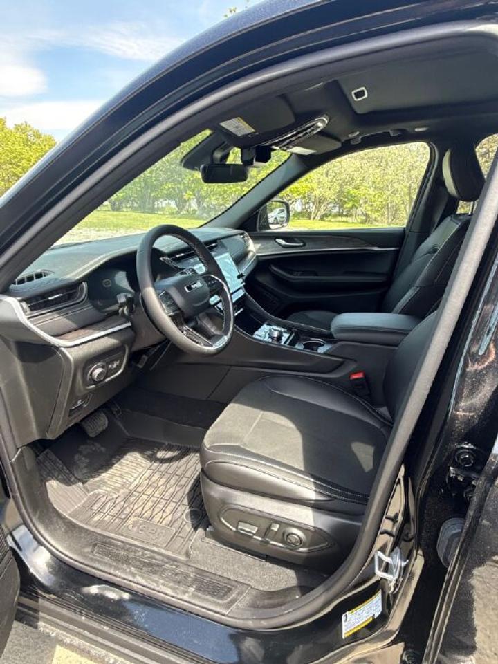 2026 Jeep Grand Cherokee Altitude Photo