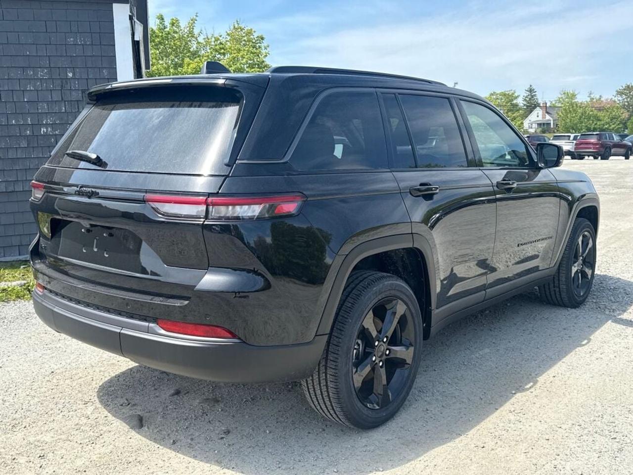2026 Jeep Grand Cherokee Altitude Photo
