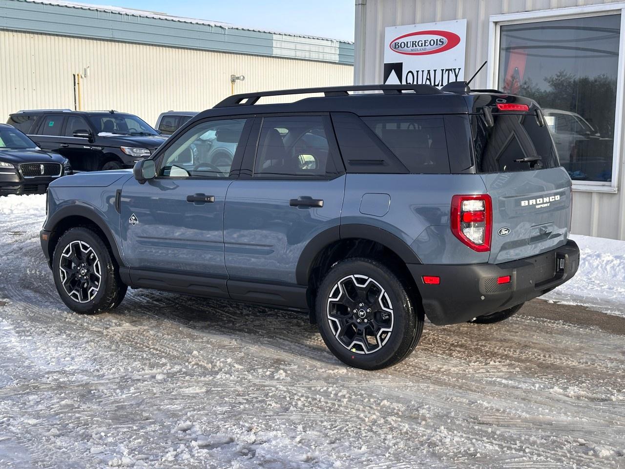 2026 Ford Bronco Sport Outer Banks 4x4 Photo