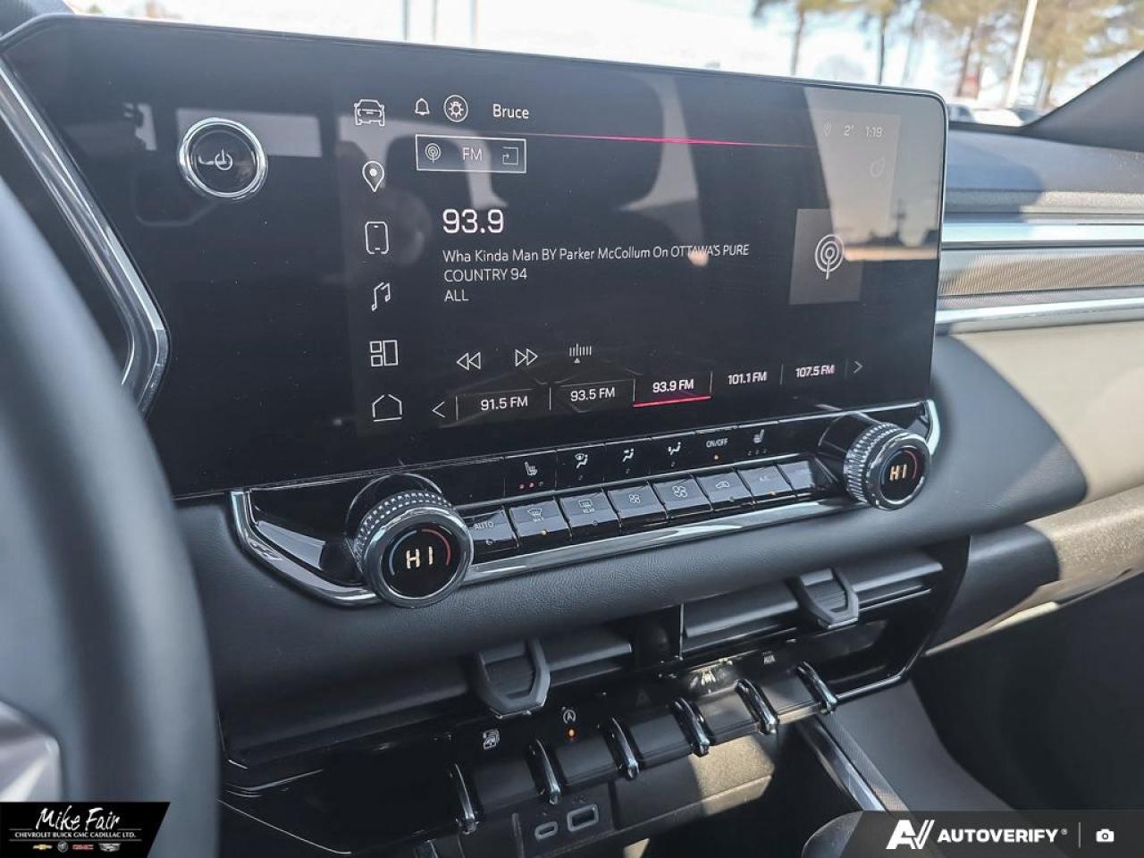 2024 GMC Canyon Elevation Off Road Suspension with 2" Inch Factory Lift and Wider Chasis Photo