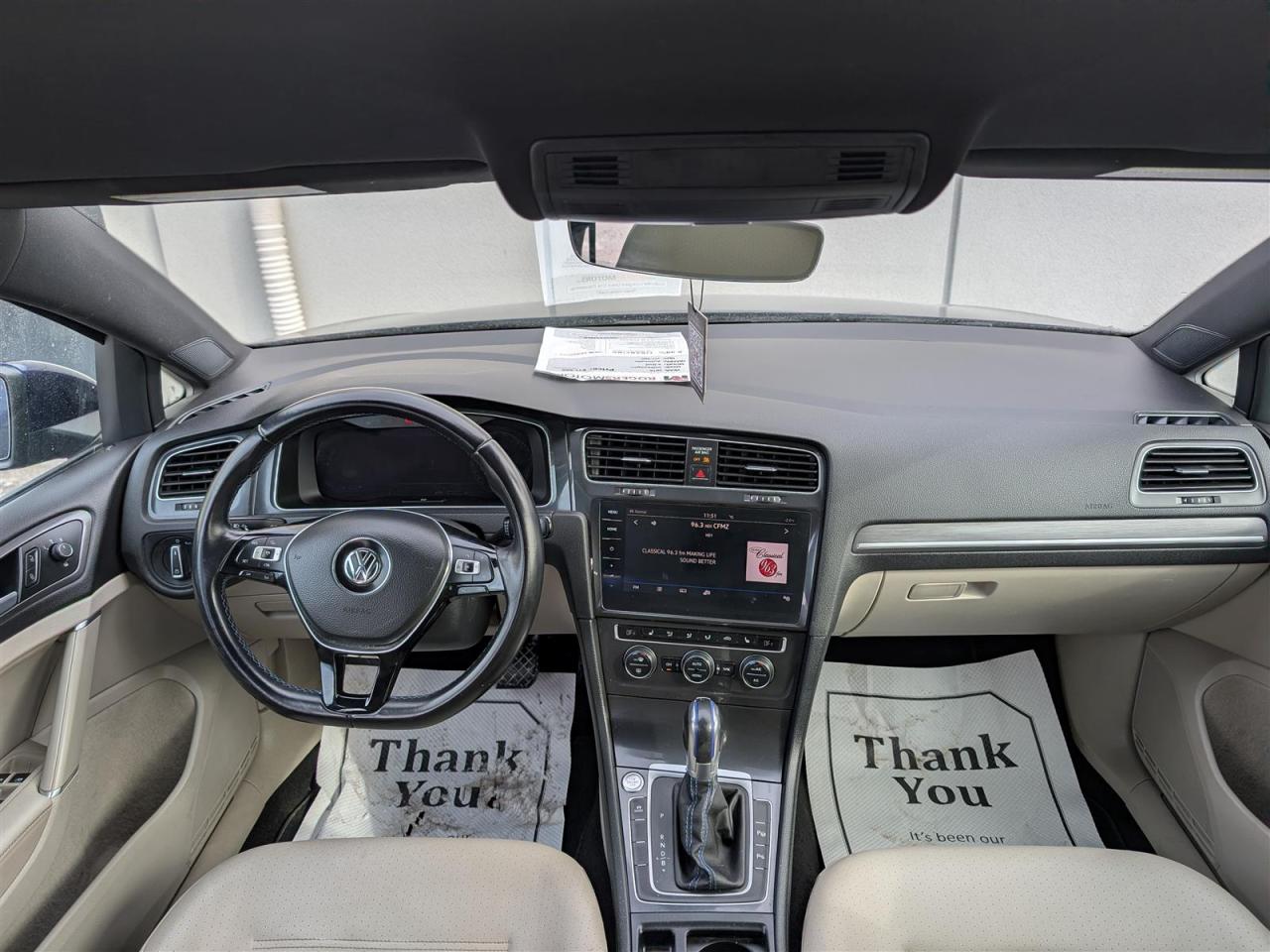 2018 Volkswagen Golf e-Golf - NAVI - LEATHER - TECH FEATS Photo