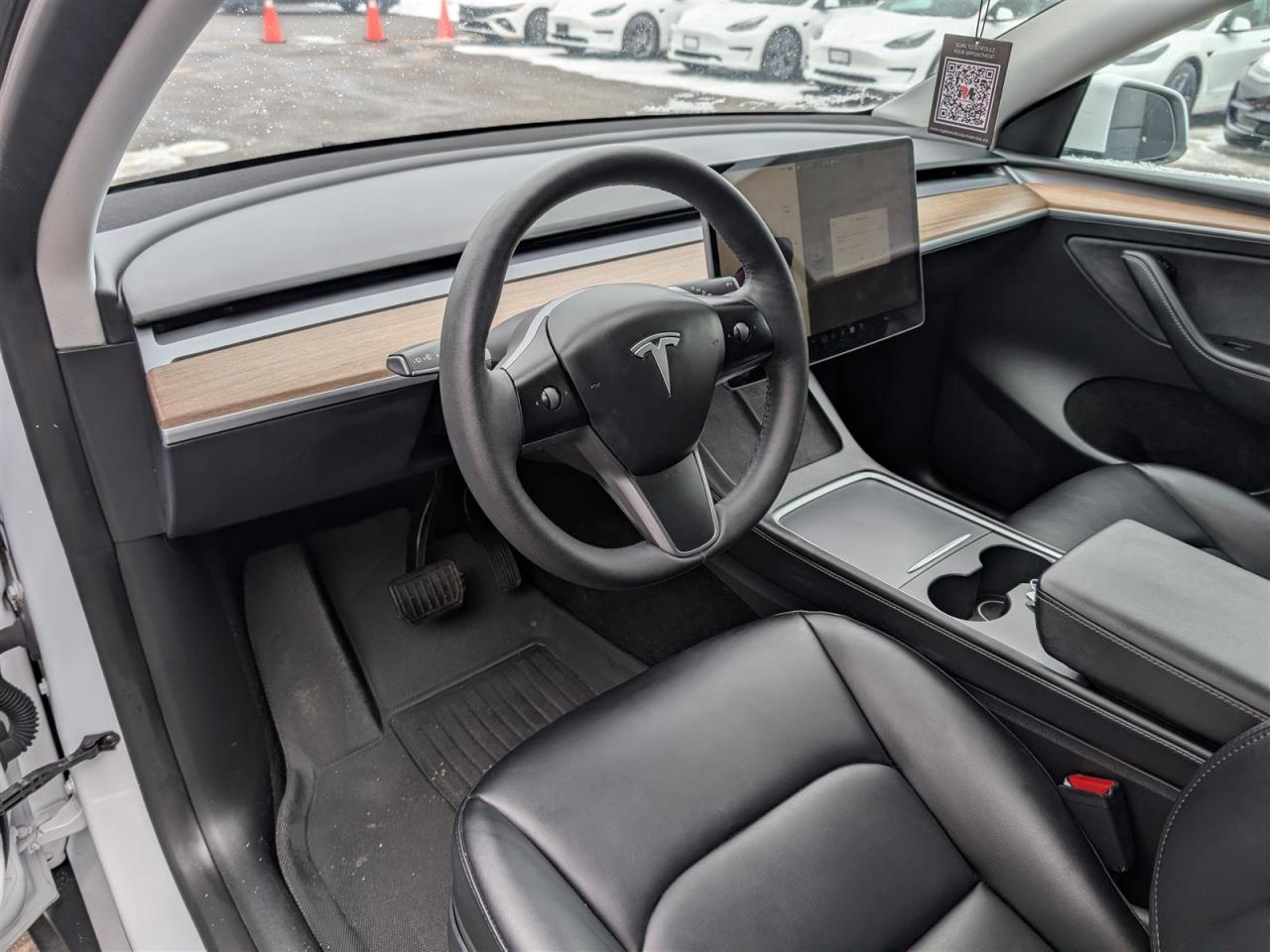 2023 Tesla Model Y LONG RANGE AWD - DUAL MOTOR Photo