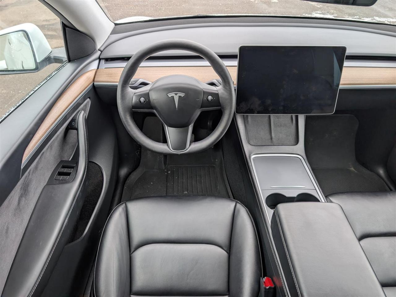 2023 Tesla Model Y LONG RANGE AWD - DUAL MOTOR Photo