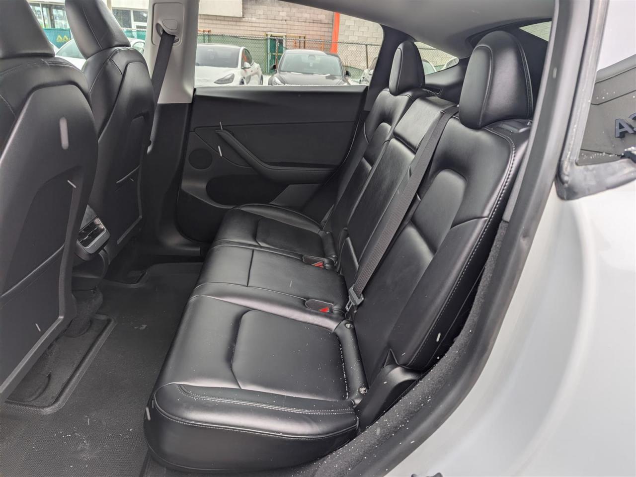 2023 Tesla Model Y LONG RANGE AWD - DUAL MOTOR Photo