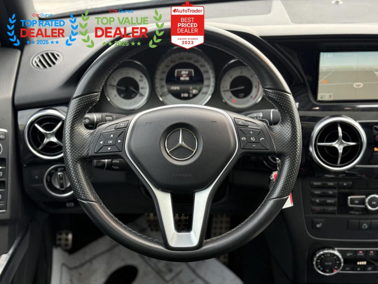 2015 Mercedes-Benz GLK-Class //AMG PKG | PREMIUM | PANO | NAVI | BACK UP CAMERA Photo