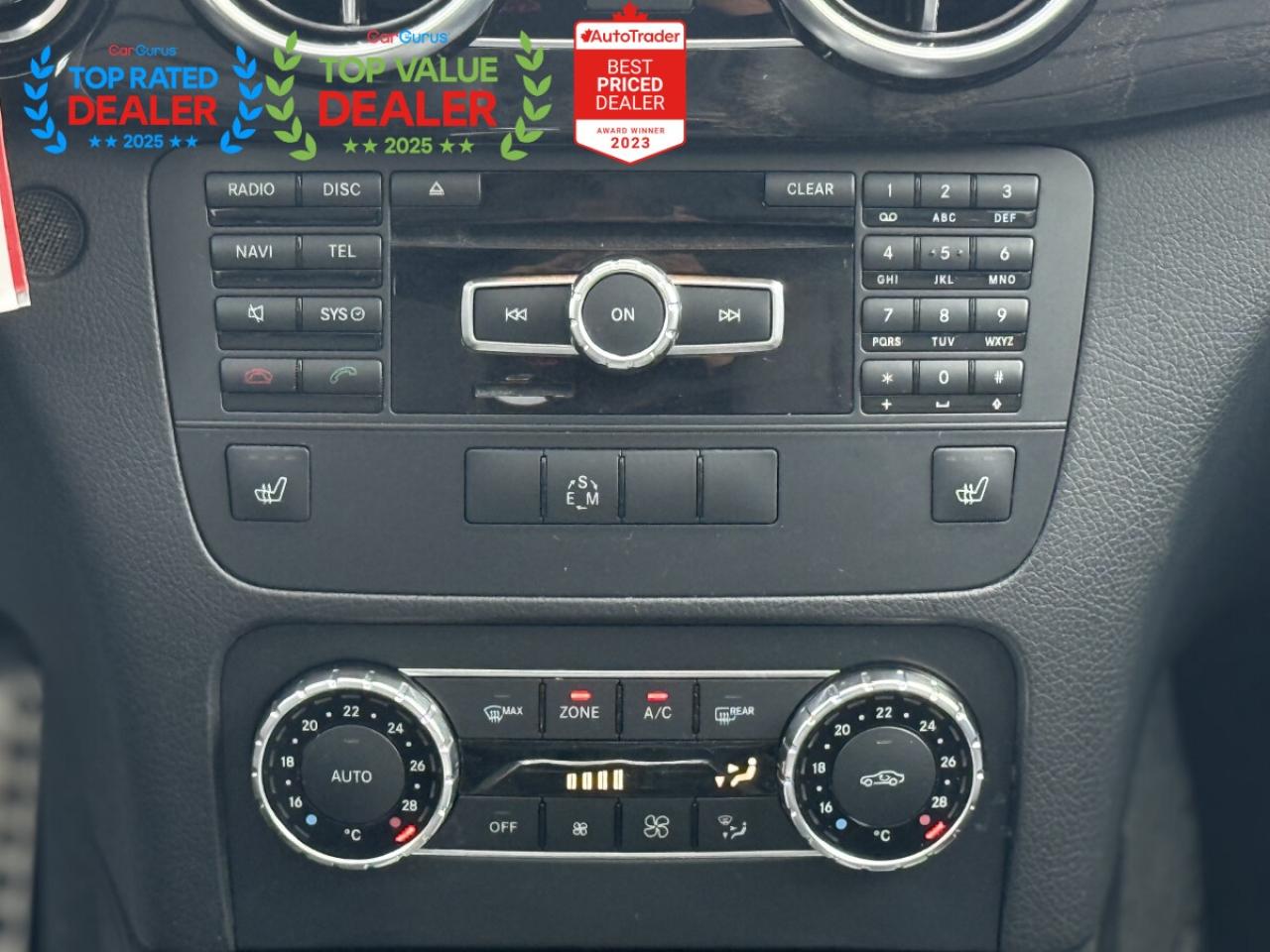 2015 Mercedes-Benz GLK-Class //AMG PKG | PREMIUM | PANO | NAVI | BACK UP CAMERA Photo