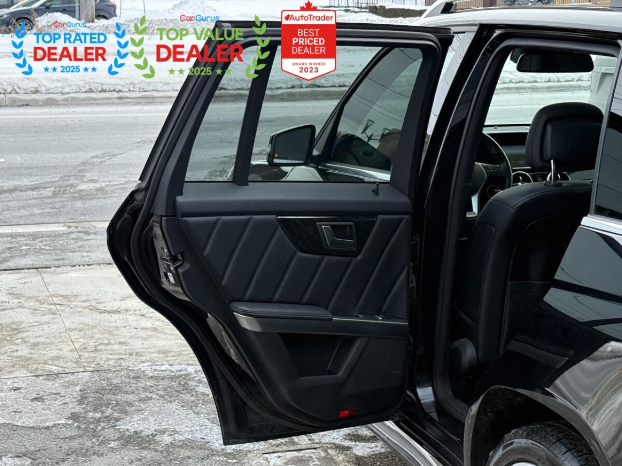 2015 Mercedes-Benz GLK-Class //AMG PKG | PREMIUM | PANO | NAVI | BACK UP CAMERA Photo