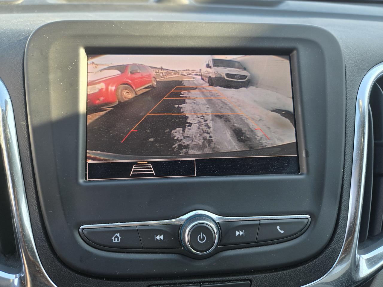 2022 Chevrolet Equinox LT - Photo #13