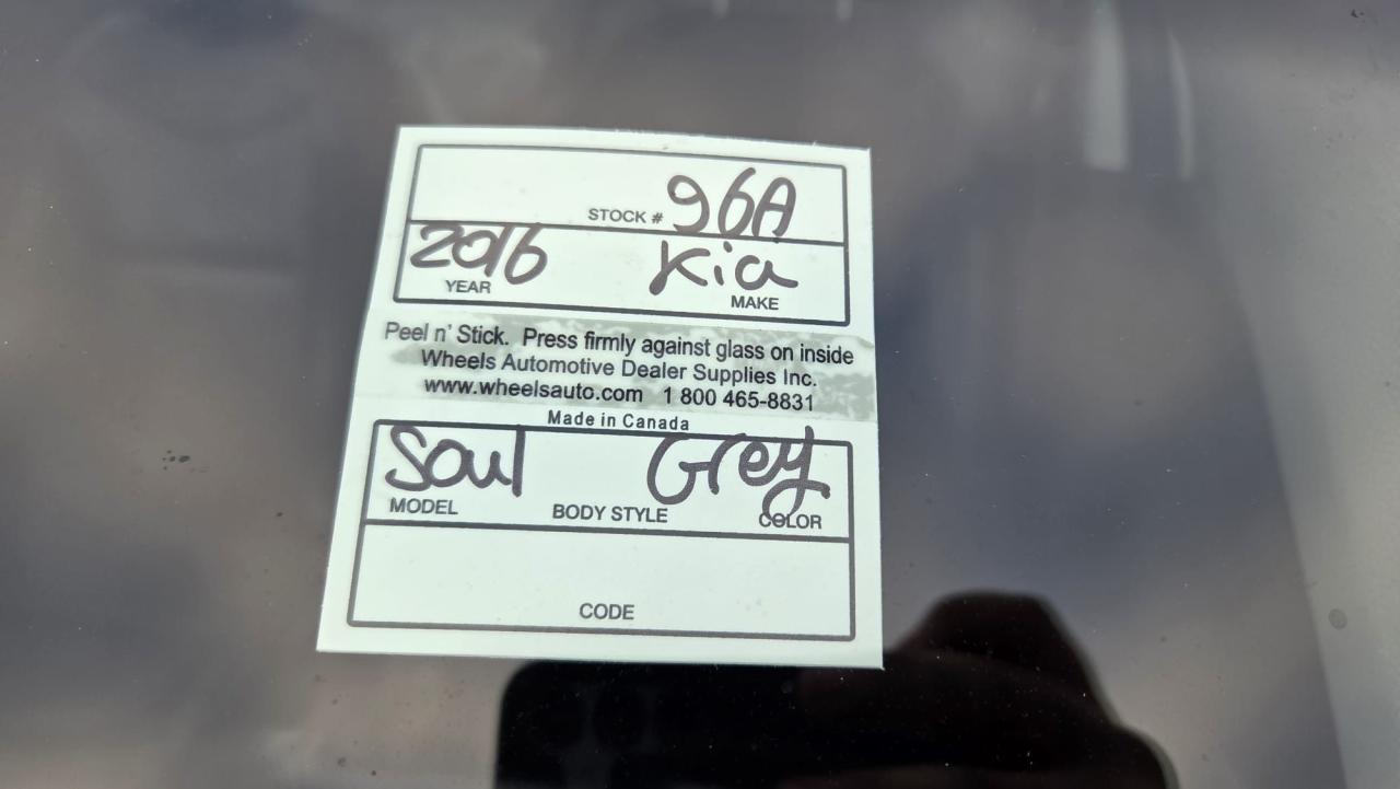2016 Kia Soul EX, NO ACCIDENTS, 2 SET WHEELS, CERTIFIED Photo