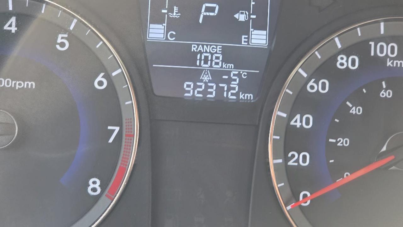 2015 Hyundai Accent GL, ONLY 93KMS, FUEL SAVER, CERTIFIED Photo