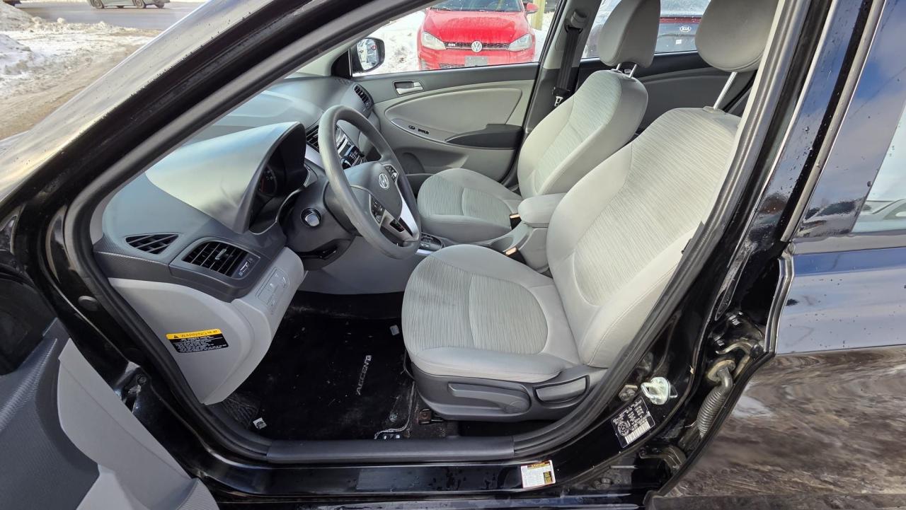 2015 Hyundai Accent GL, ONLY 93KMS, FUEL SAVER, CERTIFIED Photo