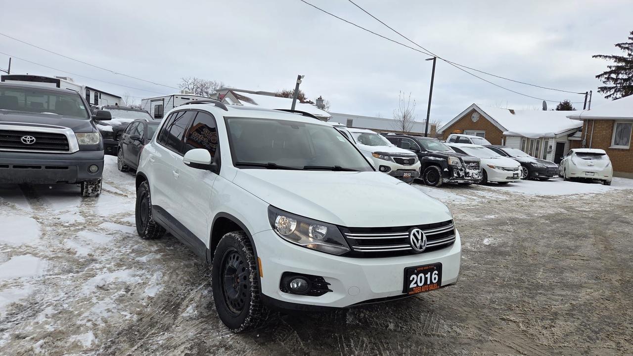 2016 Volkswagen Tiguan COMFORTLINE, WELL MAINTAINED, 4 CYLINDER, CERT Photo