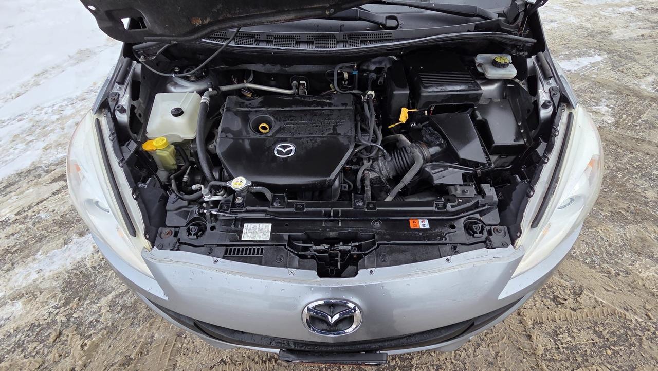 2015 Mazda MAZDA5 GS, 7 PASSENGER, WELL MAINTAINED, CERTIFIED Photo