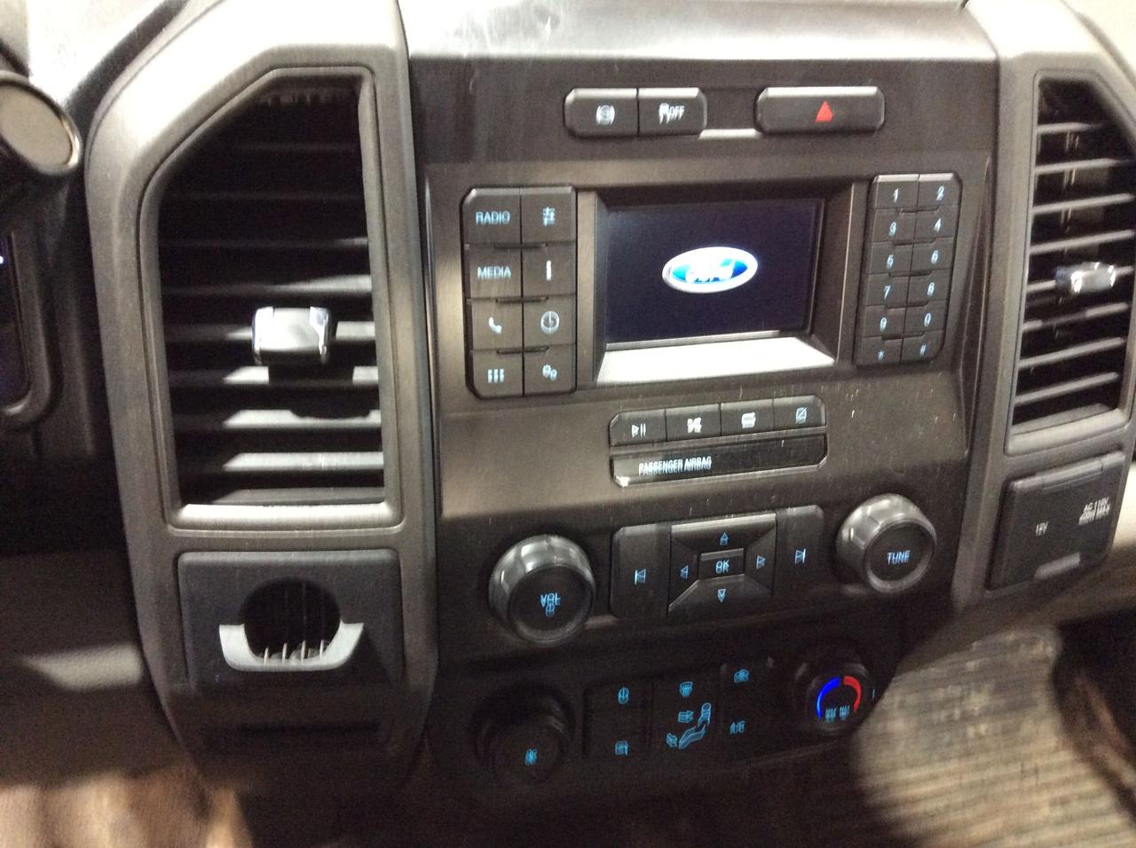 2022 Ford SUPER DUTY F-550 DRW XL Photo