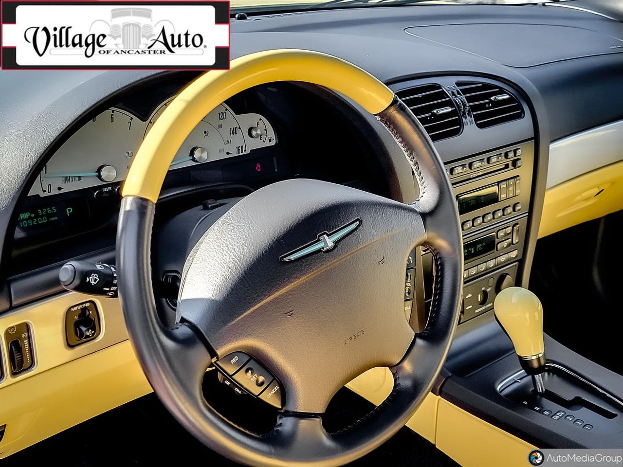 2002 Ford Thunderbird  Photo