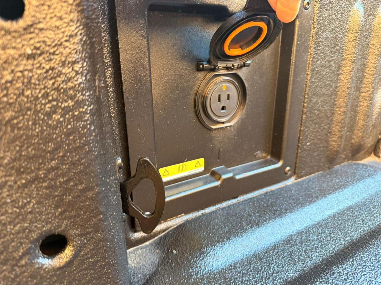 2025 Ford F-150 Lariat Photo