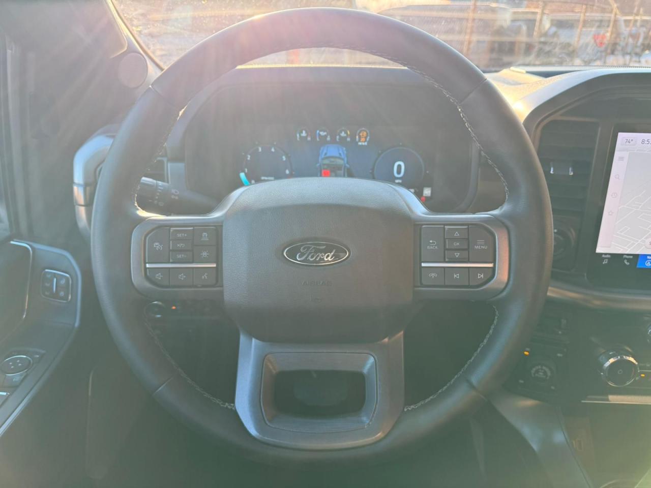 2025 Ford F-150 Lariat Photo