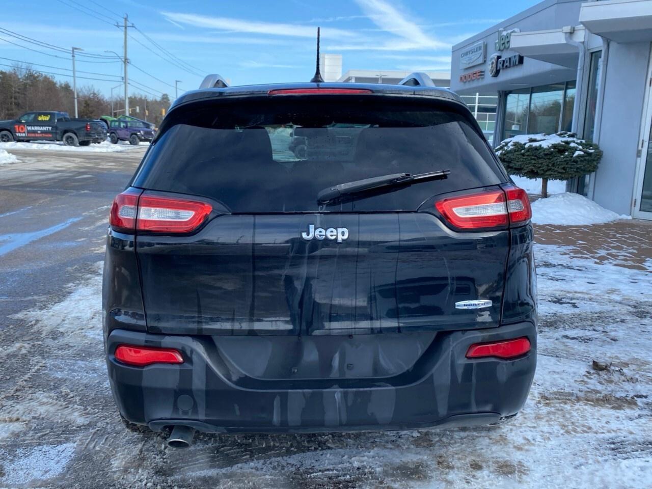 2014 Jeep Cherokee Fwd 4dr North Photo3