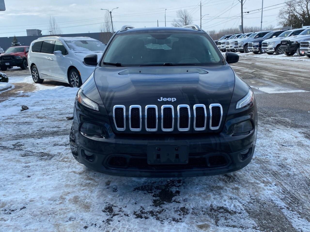 2014 Jeep Cherokee Fwd 4dr North Photo