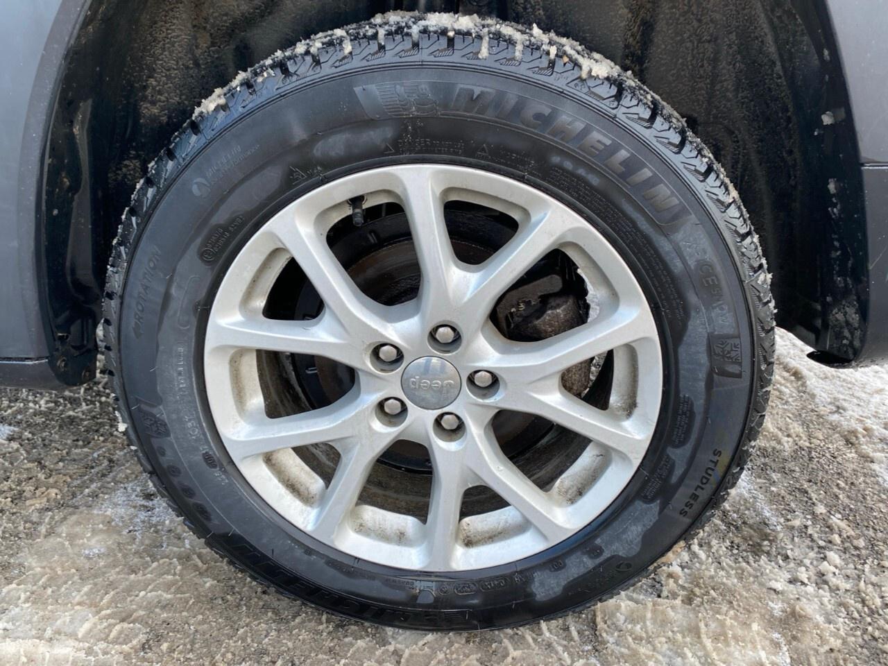 2014 Jeep Cherokee Fwd 4dr North Photo