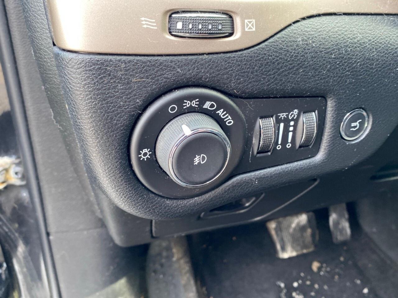 2014 Jeep Cherokee Fwd 4dr North Photo